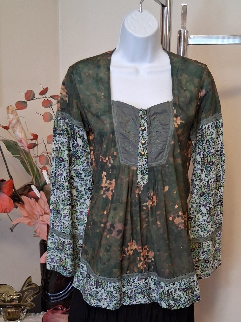 NEW muchacha Women’s Luxury Patchwork Design Multi Color Blouse Long Sleeve Top